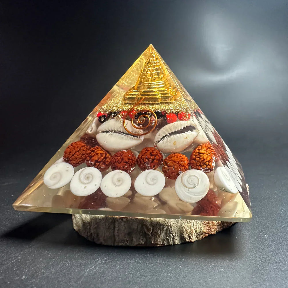 Laxmi Pyramid Shree Gomti Yantra